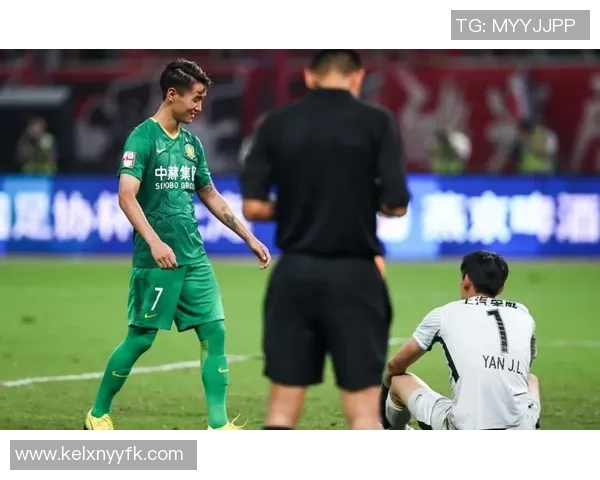 小香农替补出战高效表现砍下23分三分球7中5并上演精彩暴扣